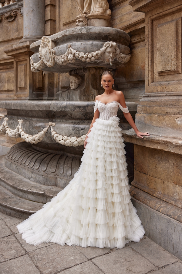 La Novia - Rochie mireasa (0T7A9031) La Novia - Rochie mireasa (0T7A9031)