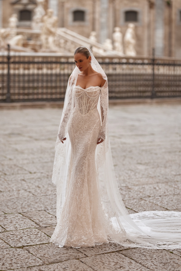 La Novia - Rochie mireasa (0T7A9851) La Novia - Rochie mireasa (0T7A9851)