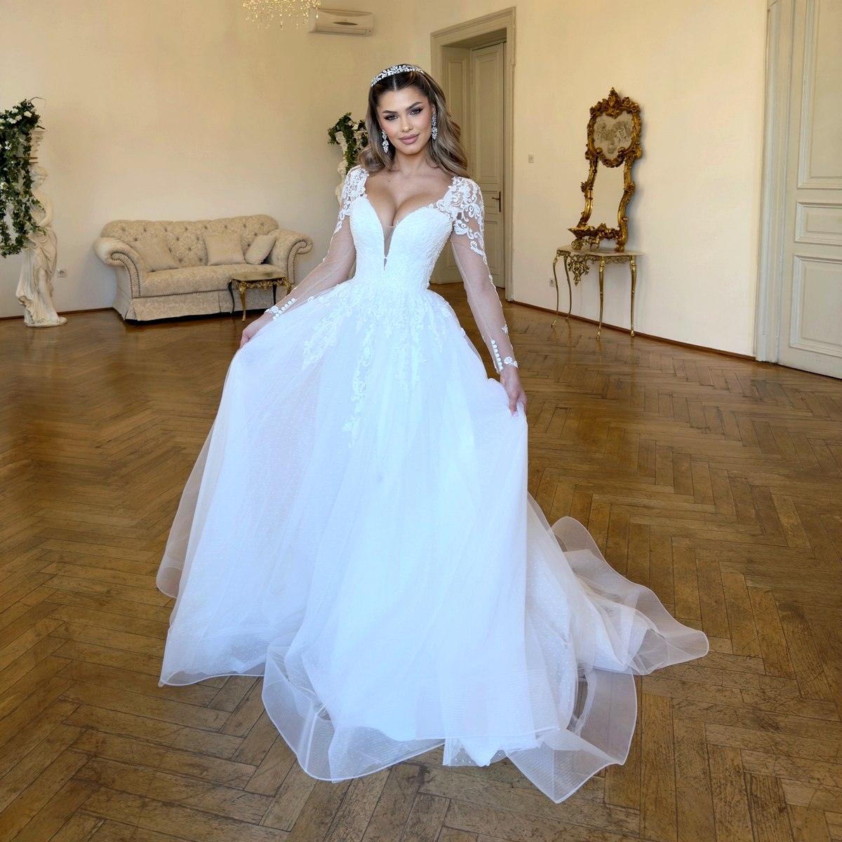 Arriana Karen - Rochie de mireasa Mireille Arriana Karen - Rochie de mireasa Mireille